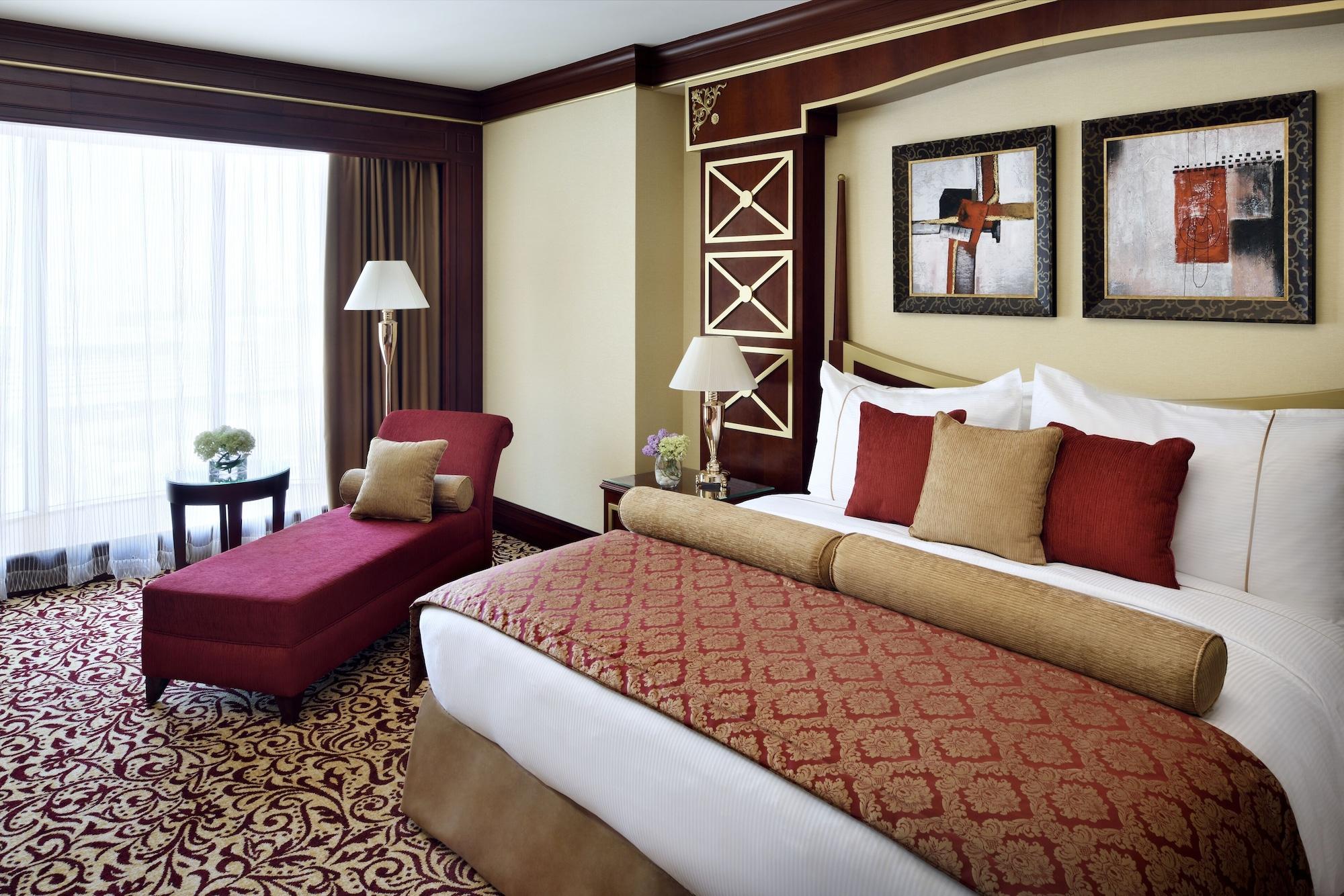 Moevenpick Hotel City Star Jeddah Exterior photo A bedroom at the Fairmont