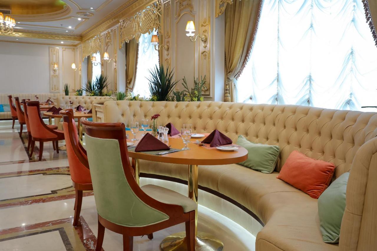 Moevenpick Hotel City Star Jeddah Exterior photo Restaurant