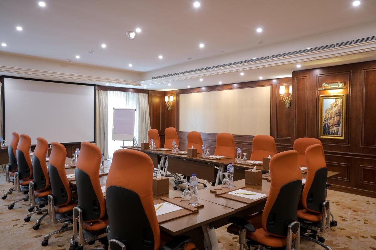 Moevenpick Hotel City Star Jeddah Exterior photo Meeting room