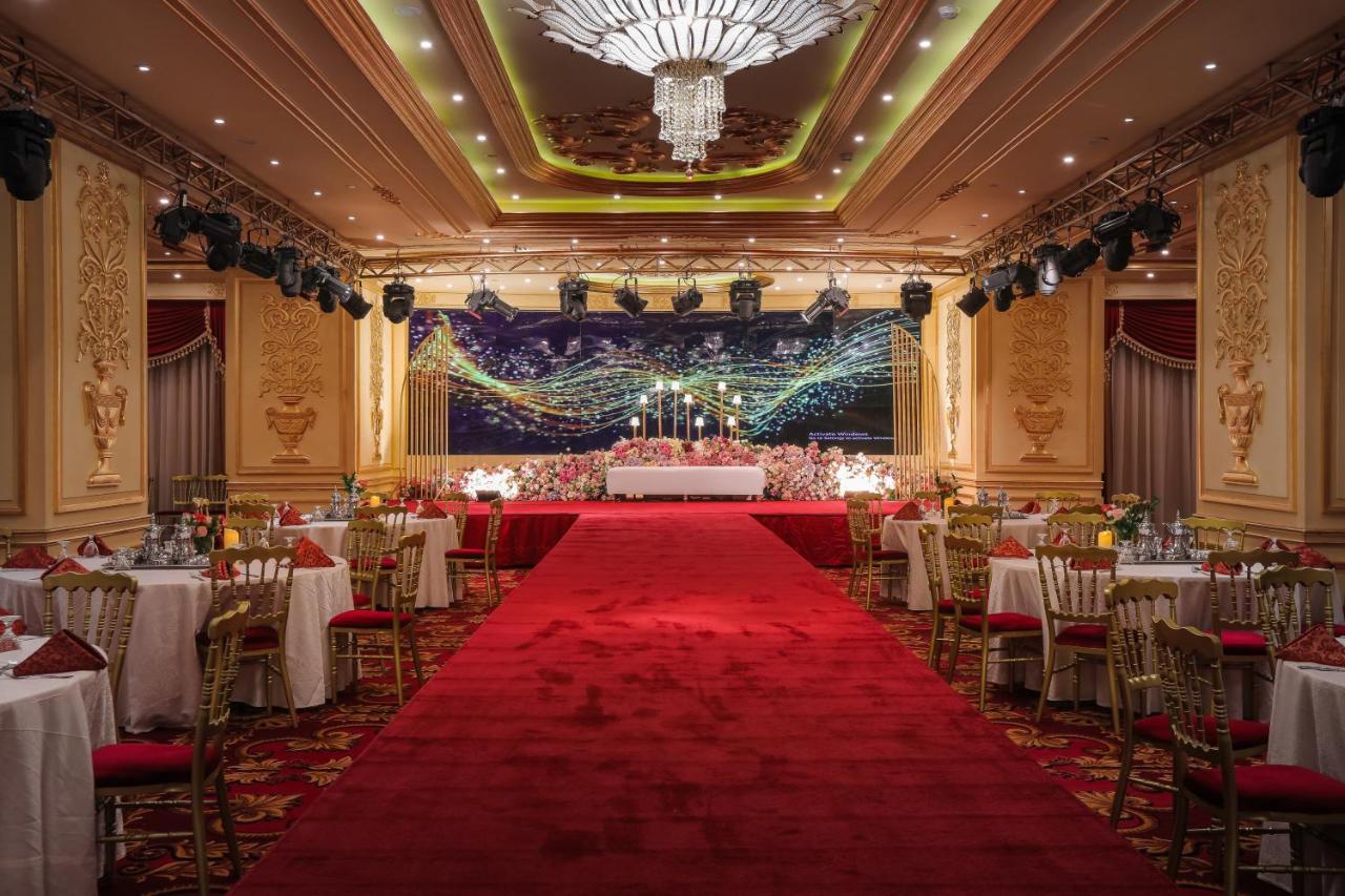 Moevenpick Hotel City Star Jeddah Exterior photo The ballroom of the hotel