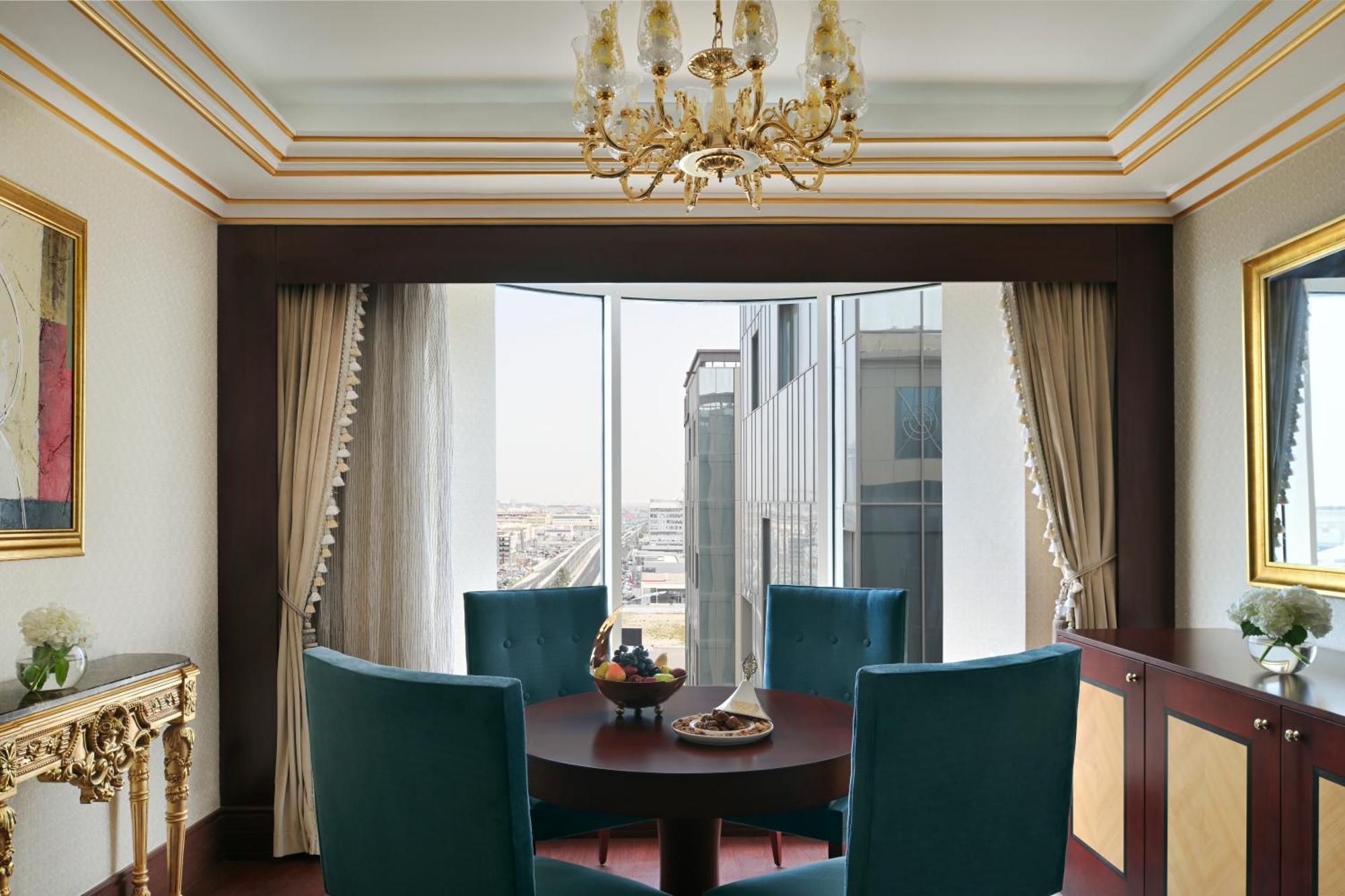Moevenpick Hotel City Star Jeddah Exterior photo A dining room