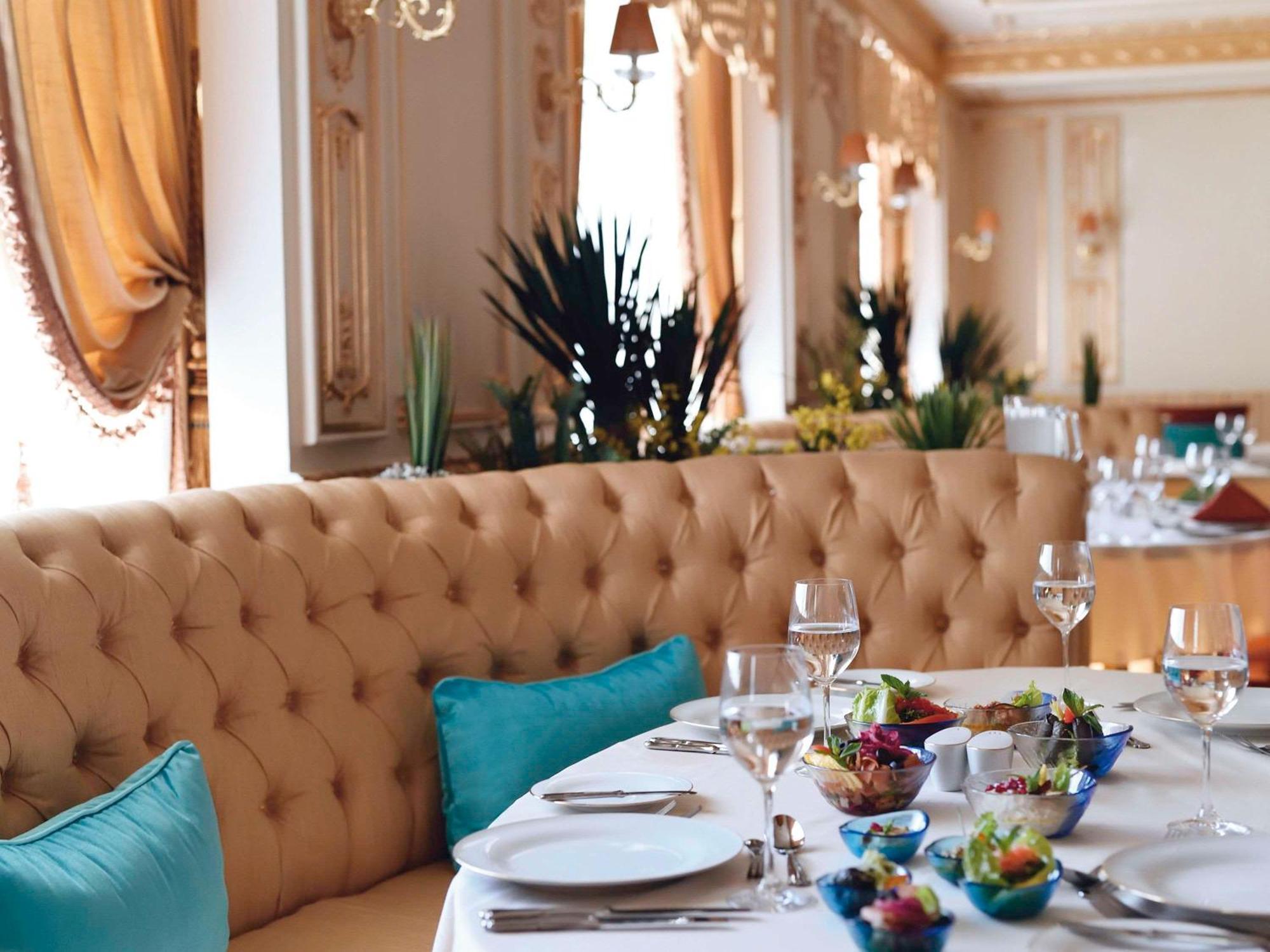 Moevenpick Hotel City Star Jeddah Exterior photo Restaurant